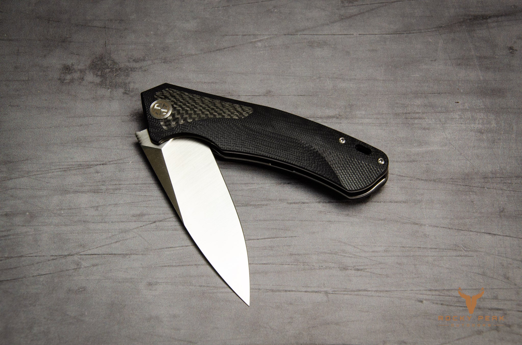 Petrified Fish Pub Carbon Fibre/Satin