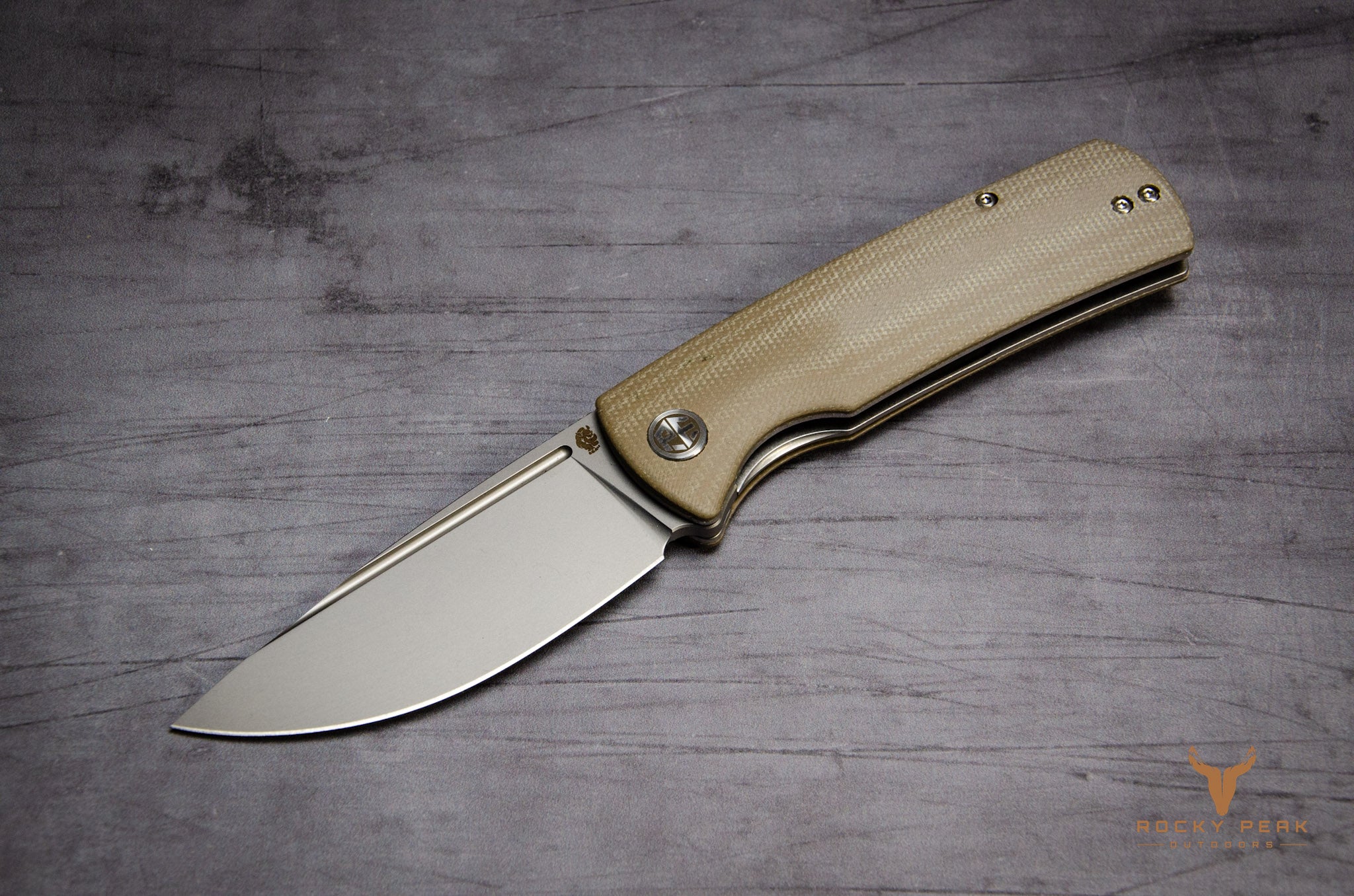 Petrified Fish Beluga Khaki/Sandblasted